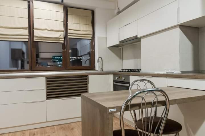 Confort' By J Iasi Room photo
