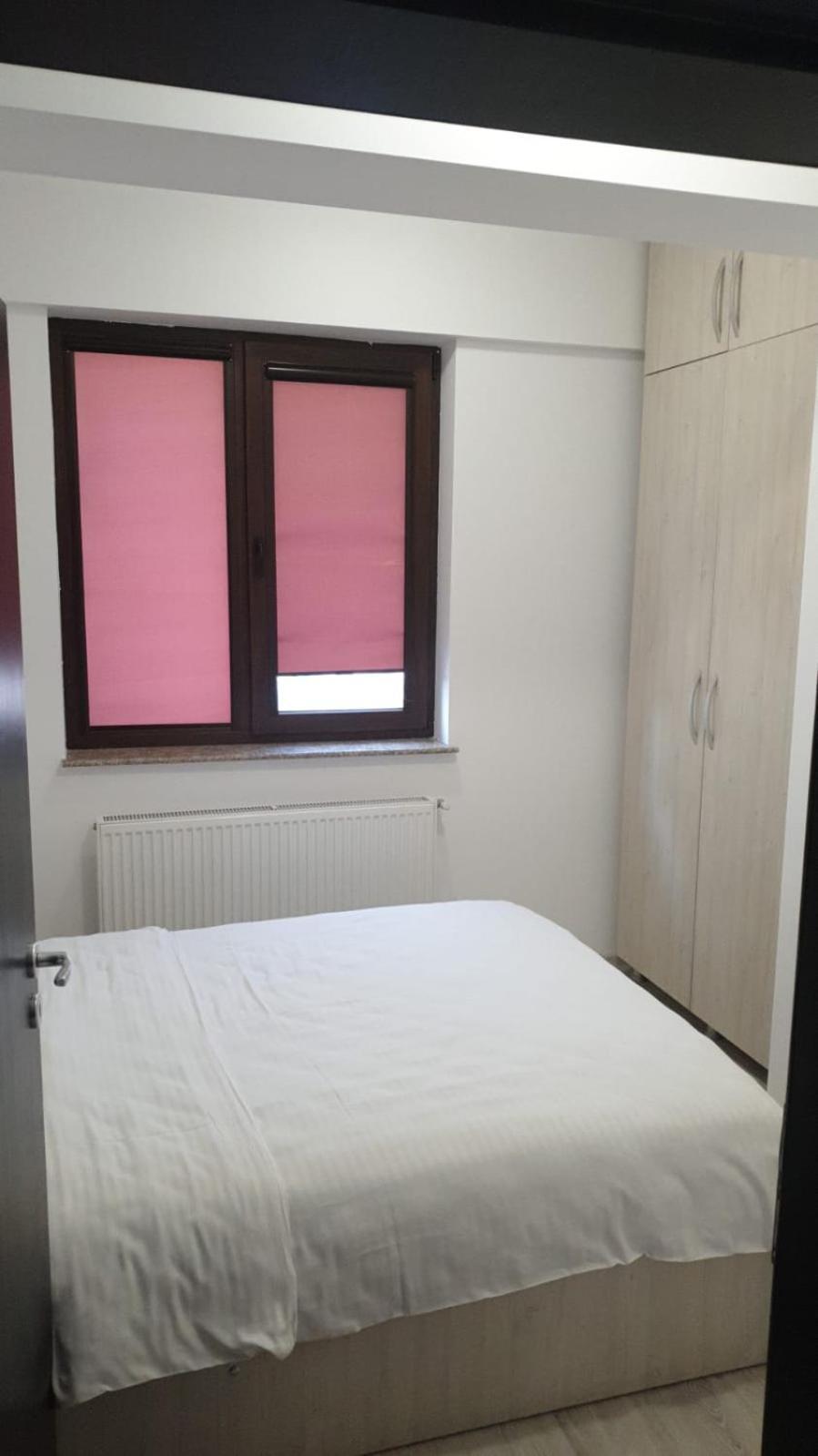 Confort' By J Iasi Room photo