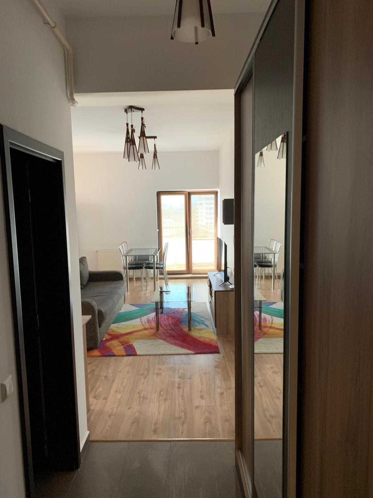 Confort' By J Iasi Room photo