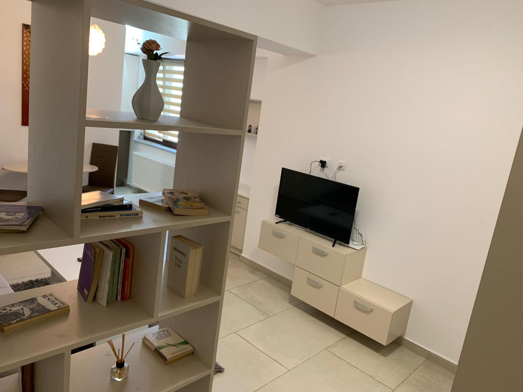 Confort' By J Iasi Room photo